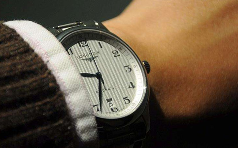 西安浪琴手表維修點售后服務電話(走時故障的解決方法)