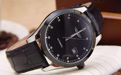 南寧浪琴手表官方維修中心(浪琴手表的日常保養)